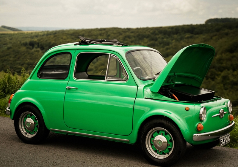 fiat-500-green large.jpg